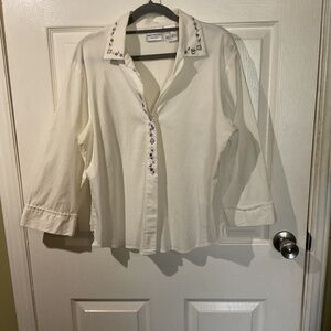 Napa Valley 3/4 Sleeve Collared Top with Floral Embroidery & Beaded Accents